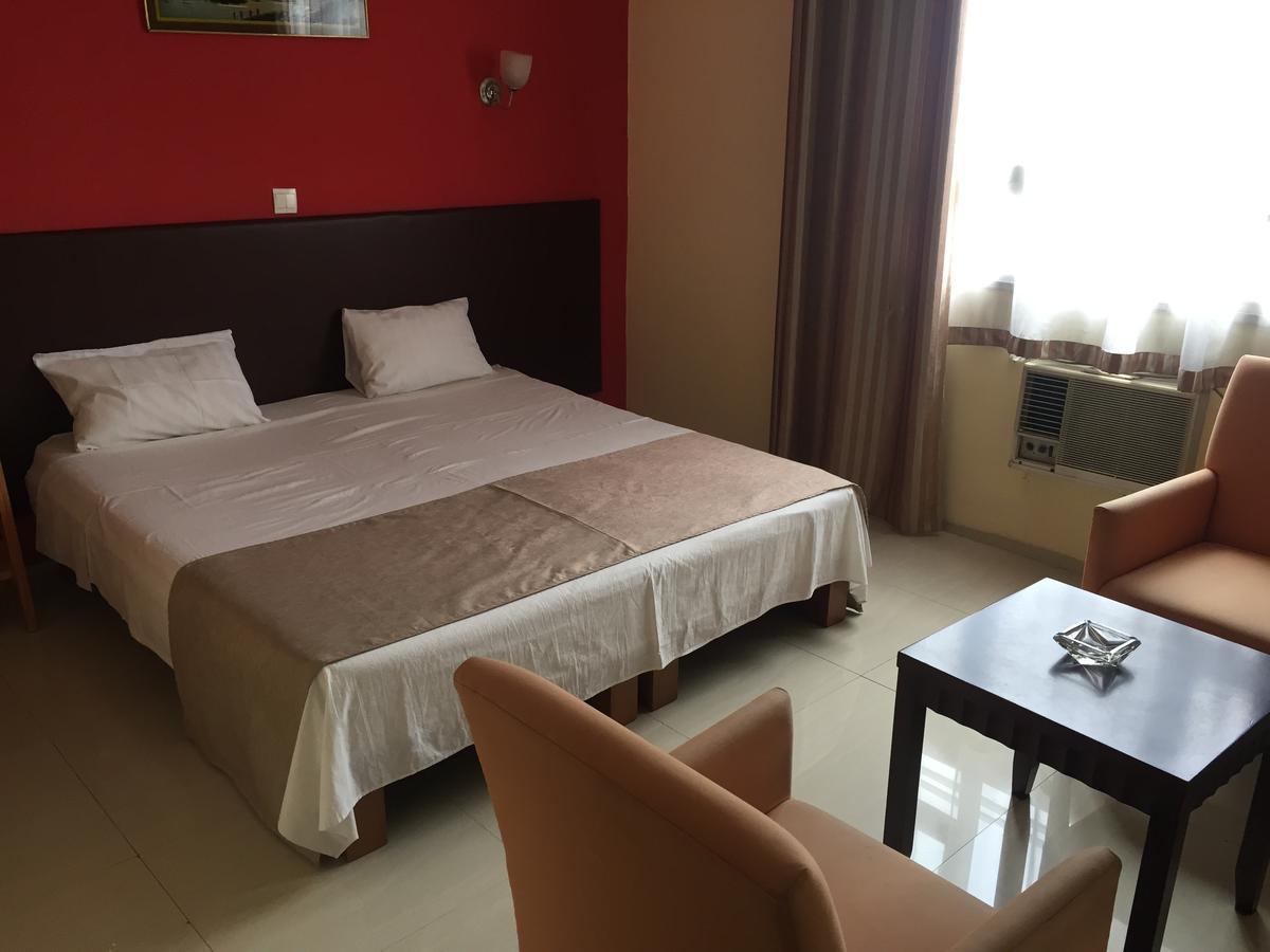 White Palace Hotel Antananarivo Exterior photo